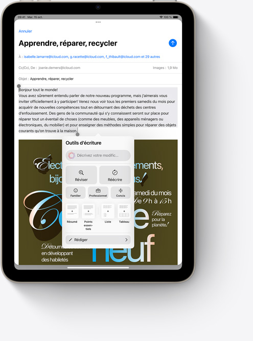 Un iPad mini montrant les outils d’écriture, une nouvelle fonctionnalité Apple Intelligence, dans Mail.