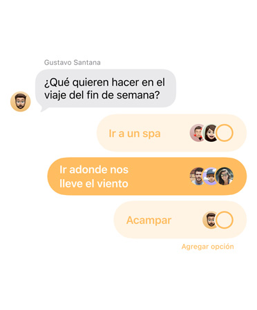 La app Mensajes muestra la funcionalidad Encuestas en uso