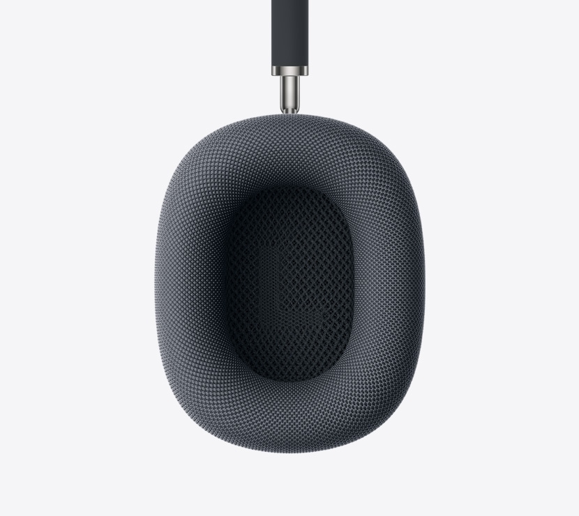 AirPods Max 2 headphones, midnight colour, detail of ear cushion interior