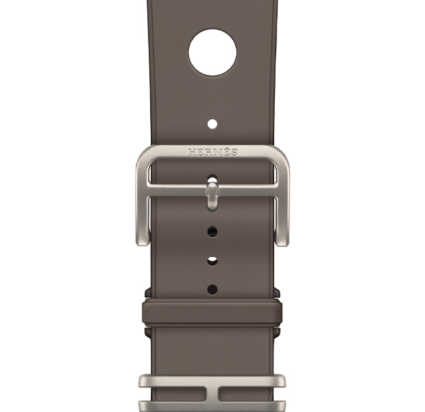 Apple Watch Hermès Ultra 4 Scub'H Diving strap, Gris Titane colour (grey), clasp detail, smooth moulded rubber material, circular cutouts centred
