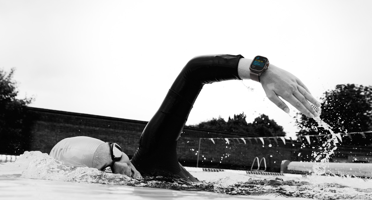 A swimmer tracks workout on Apple Watch Ultra 3