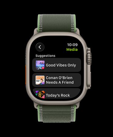 Apple Watch Ultra 3, titaanist korpus, naturaalne toon, Apple Music, treeningu playlist, juhtnupud, eelmine lugu, järgmine lugu, pausile panek, Trail Loop rihm, roheline/neoonvärv