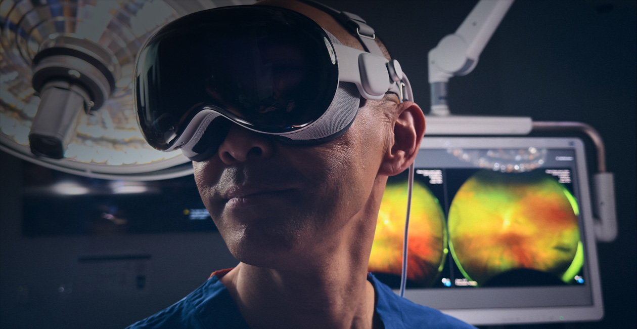 手術室でApple Vision Proを装着する外科医