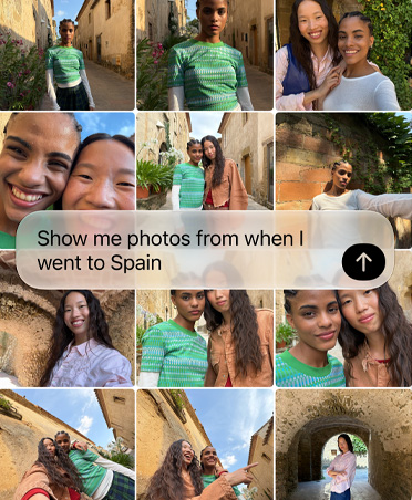 旅行で撮影した写真のコラージュ。様々な場所で複数の人物が写っている。その上に、最後にスペインへ行った時の写真を表示してほしいとリクエストするテキストが重なっている