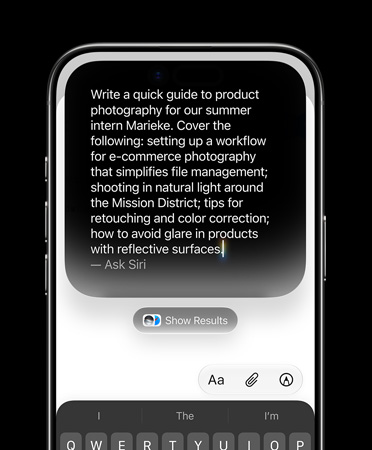 「Write with Siri」機能を使って下書きを作成するためにタイプ入力された詳細なプロンプトがiPhone Airの画面に表示されている